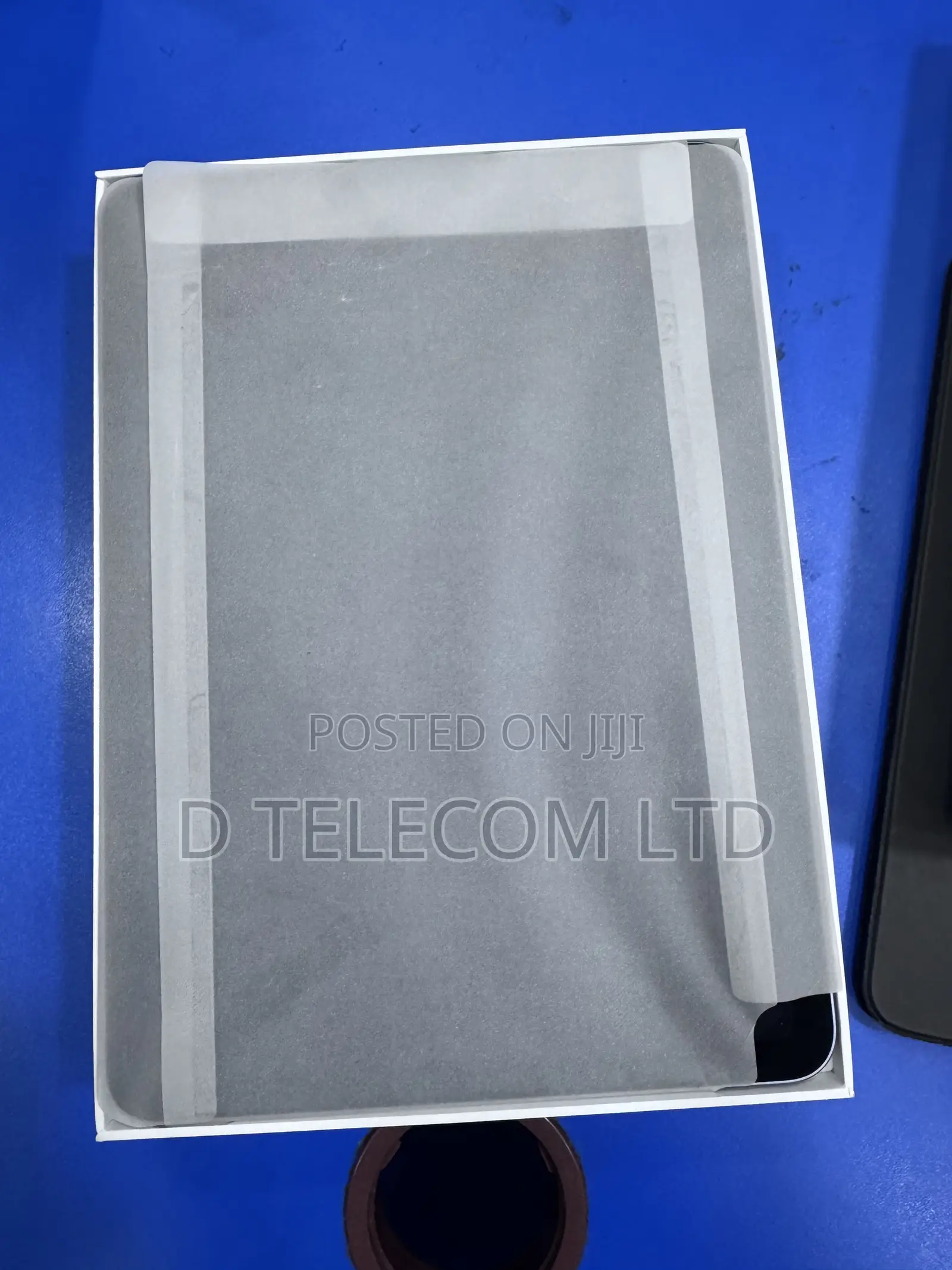 Apple iPad Air (2022) 256 GB Gray