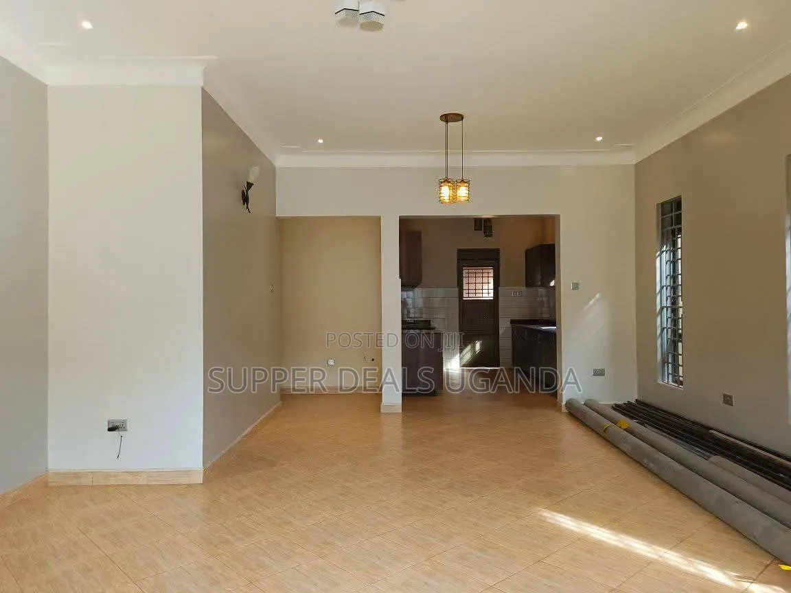 3bdrm Bungalow in Kisaasi, Nakawa for rent
