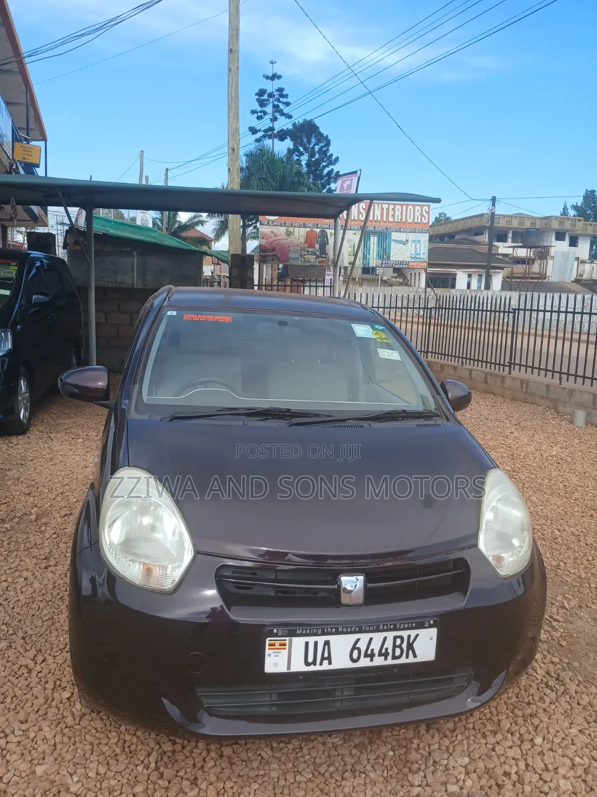 Toyota Passo 1.3 FWD 2011 Maroon