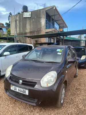 Toyota Passo 1.3 FWD 2011 Maroon