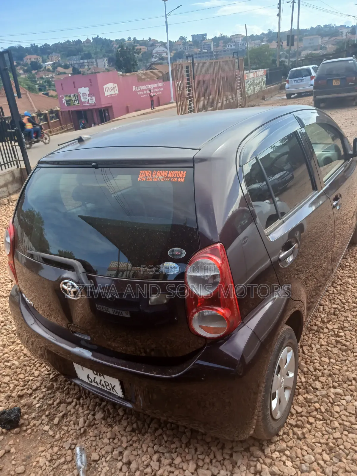Toyota Passo 1.3 FWD 2011 Maroon