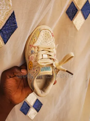 Toddler Size 26 Shoe