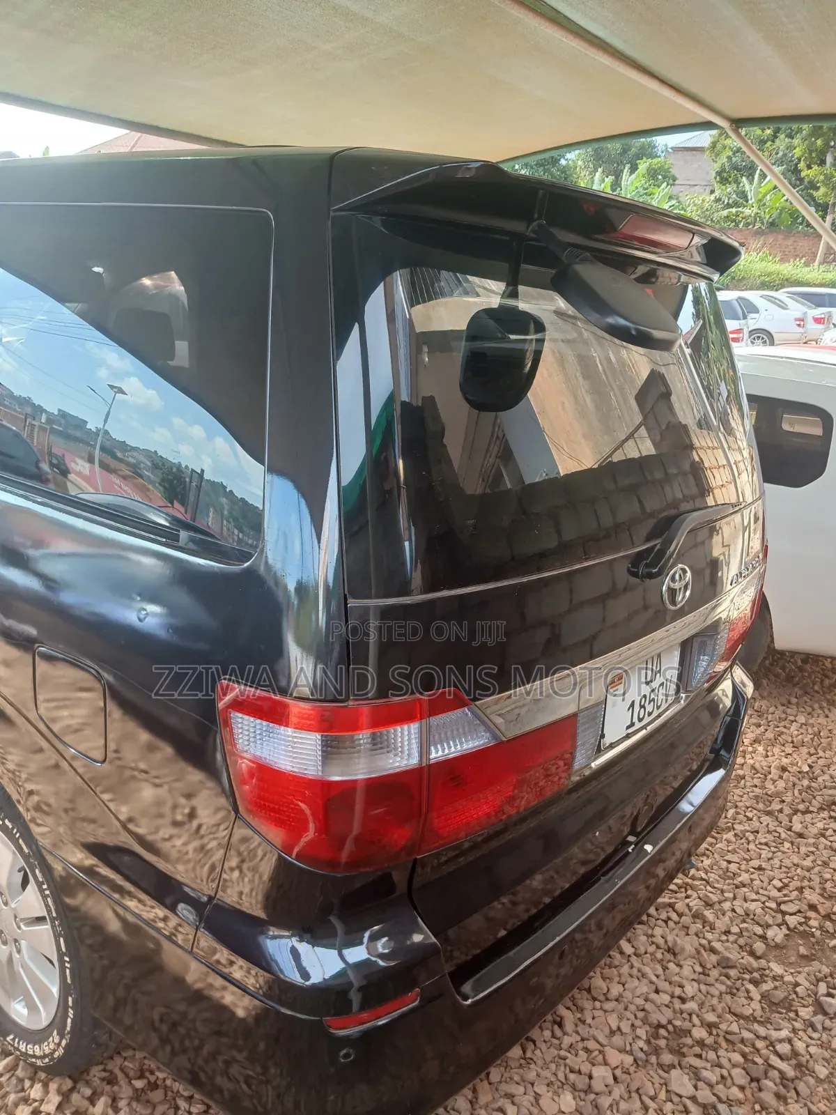 Toyota Alphard 2.4 Petrol FWD 2006 Black