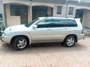 Toyota Kluger 2001 Gray