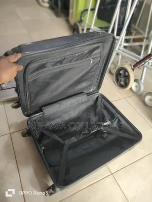 Japan Used Delsey Paris Helium Aero Hardside Suitcase in Black.