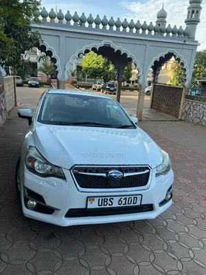Subaru Impreza 2.0i PZEV 4dr Hatchback AWD (2.0L 4cyl CVT) 2015 White