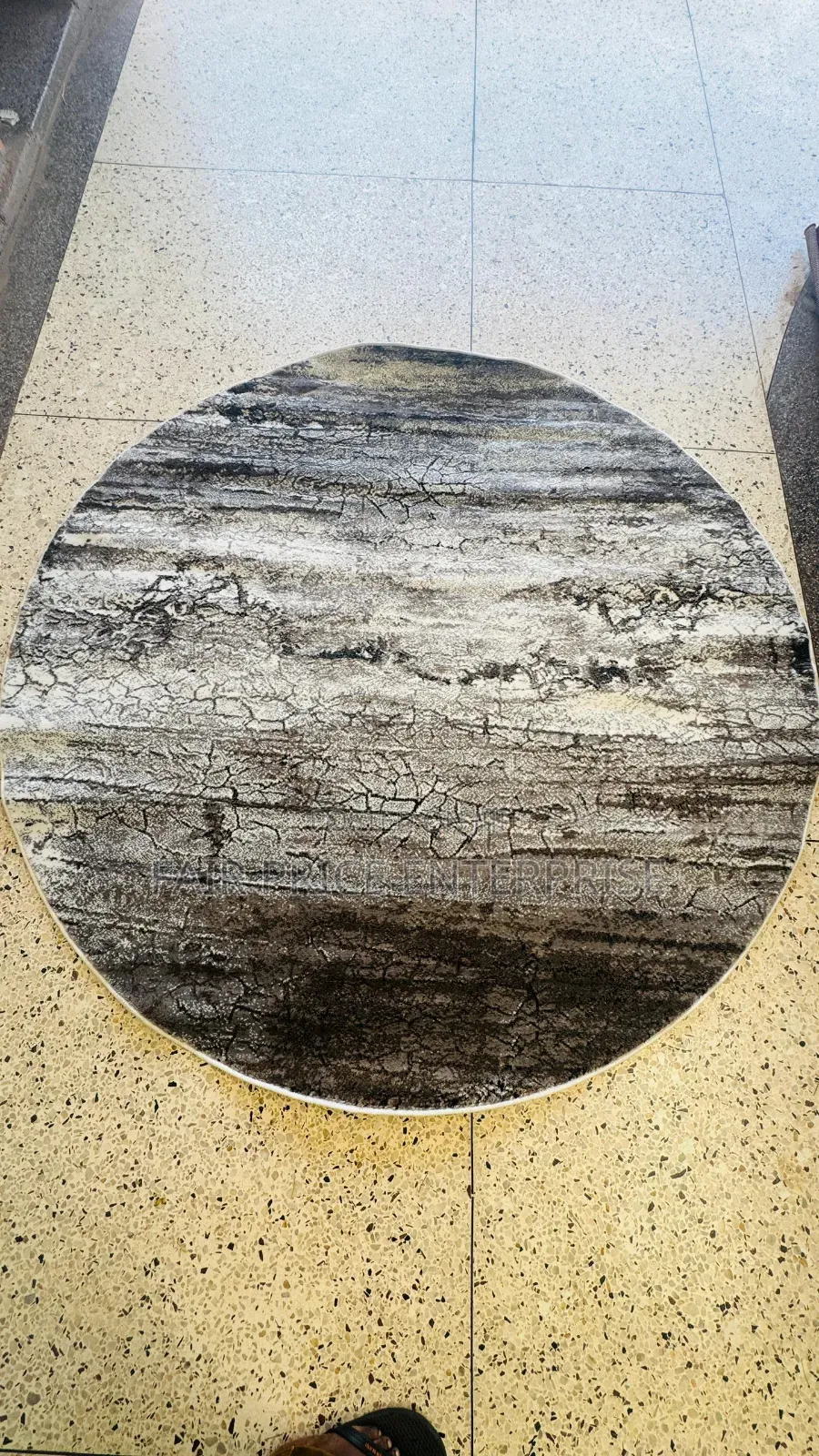 2 Meters in Circle Fashion Modern. Center Carpet Rug
