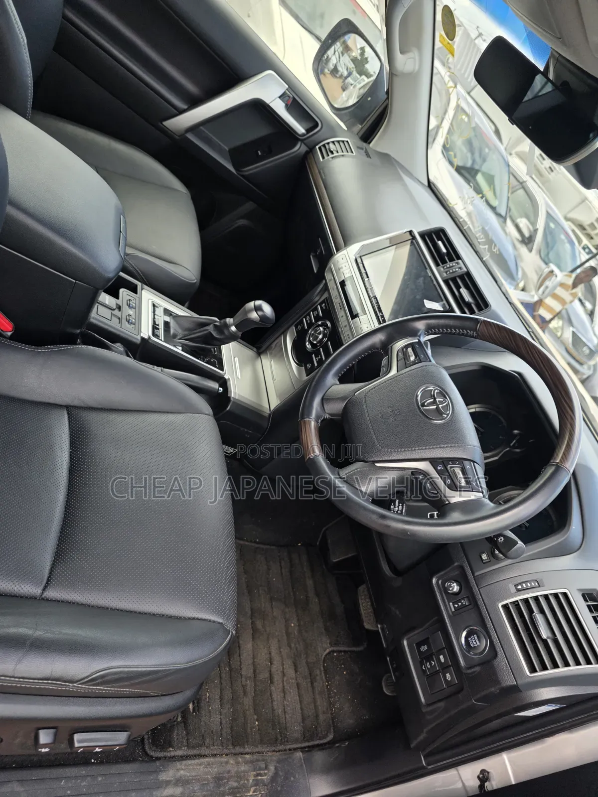 Toyota Land Cruiser Prado 2.8 2019 Silver