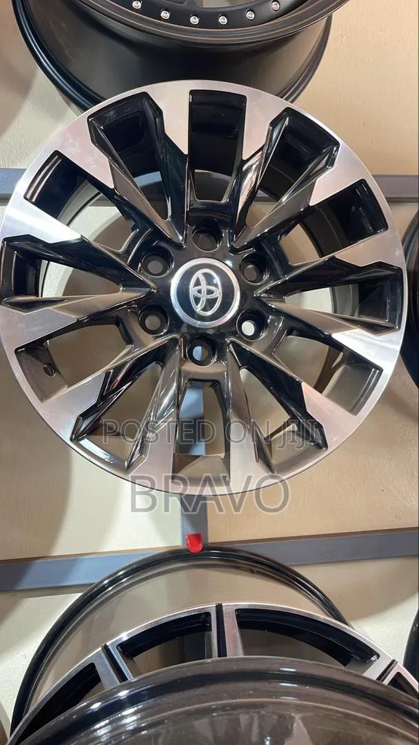 Size 17 New Rims for Land Cruiser Prado.