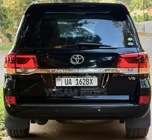 Toyota Land Cruiser 4.6 V8 ZX 2014 Black