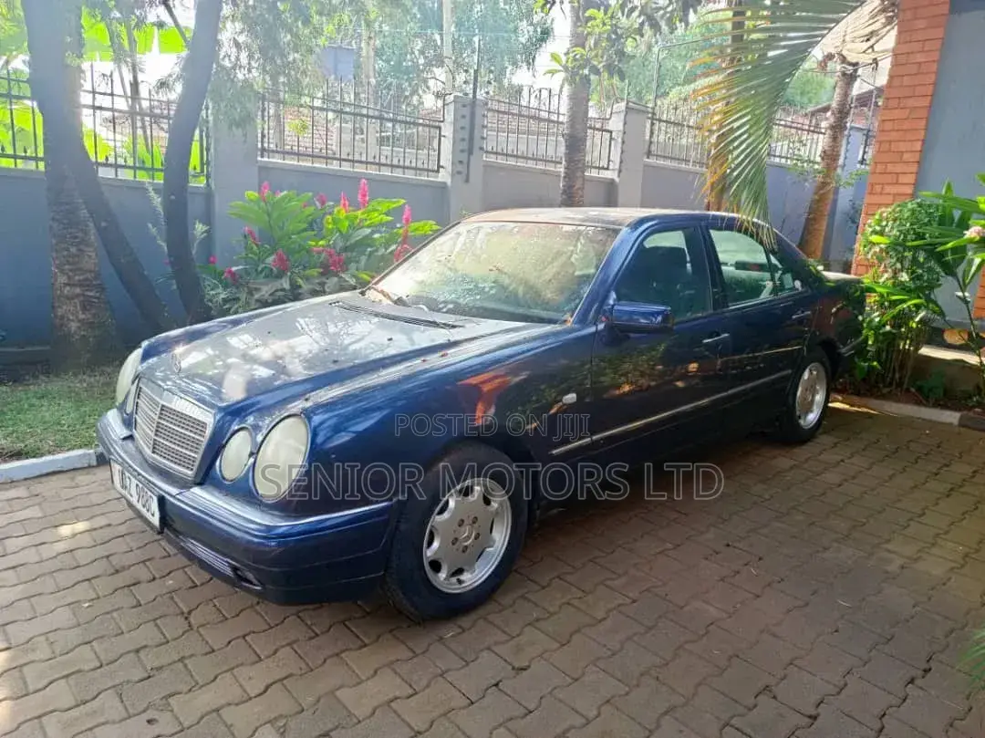 Mercedes-Benz E240 2002 Blue