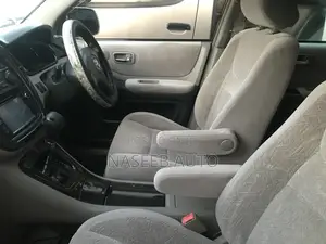 Toyota Kluger 2008 White