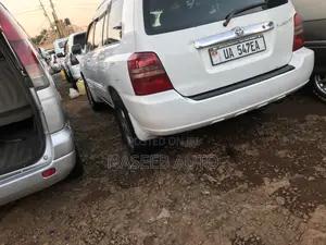 Toyota Kluger 2008 White