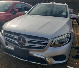 Mercedes-Benz GLC-Class 2017 Silver