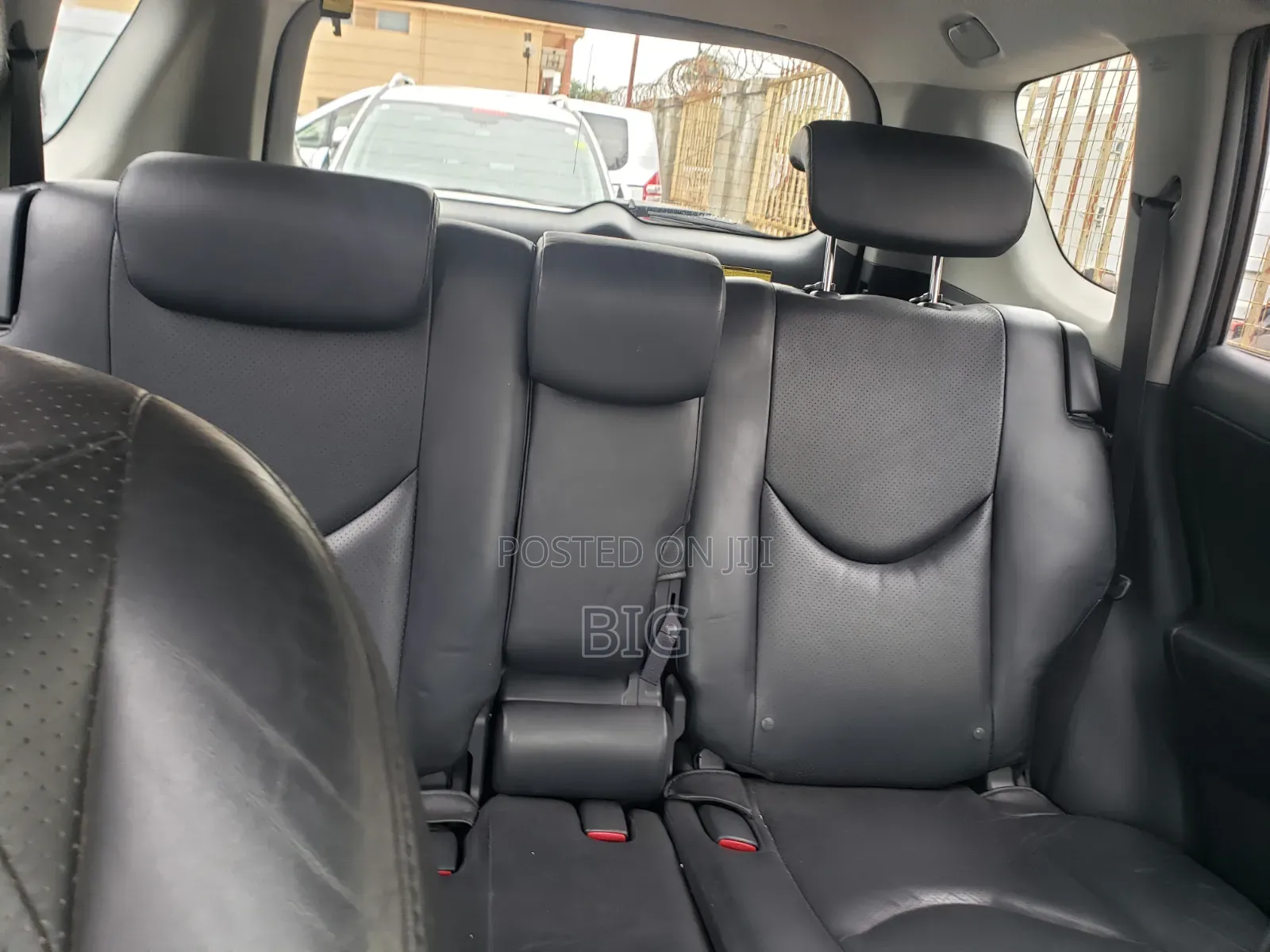Toyota Vanguard 2013 Gray