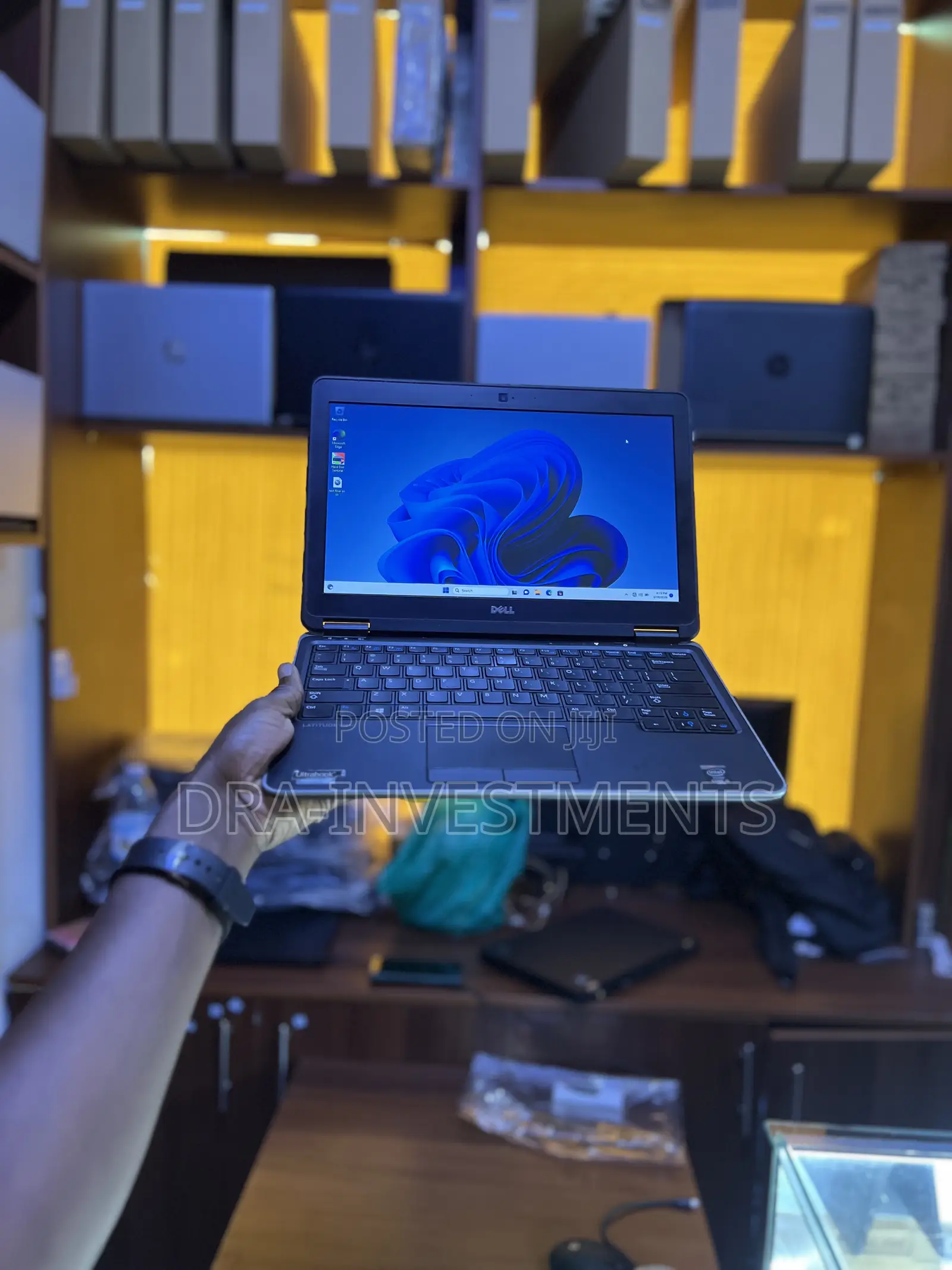 Laptop Dell Latitude E7240 8GB Intel Core i5 HDD+SSD 500GB