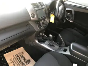 Toyota RAV4 2009 Silver