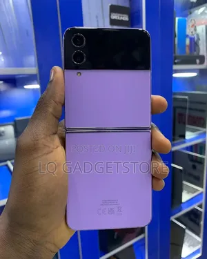 Samsung Galaxy Z Flip4 256 GB Purple