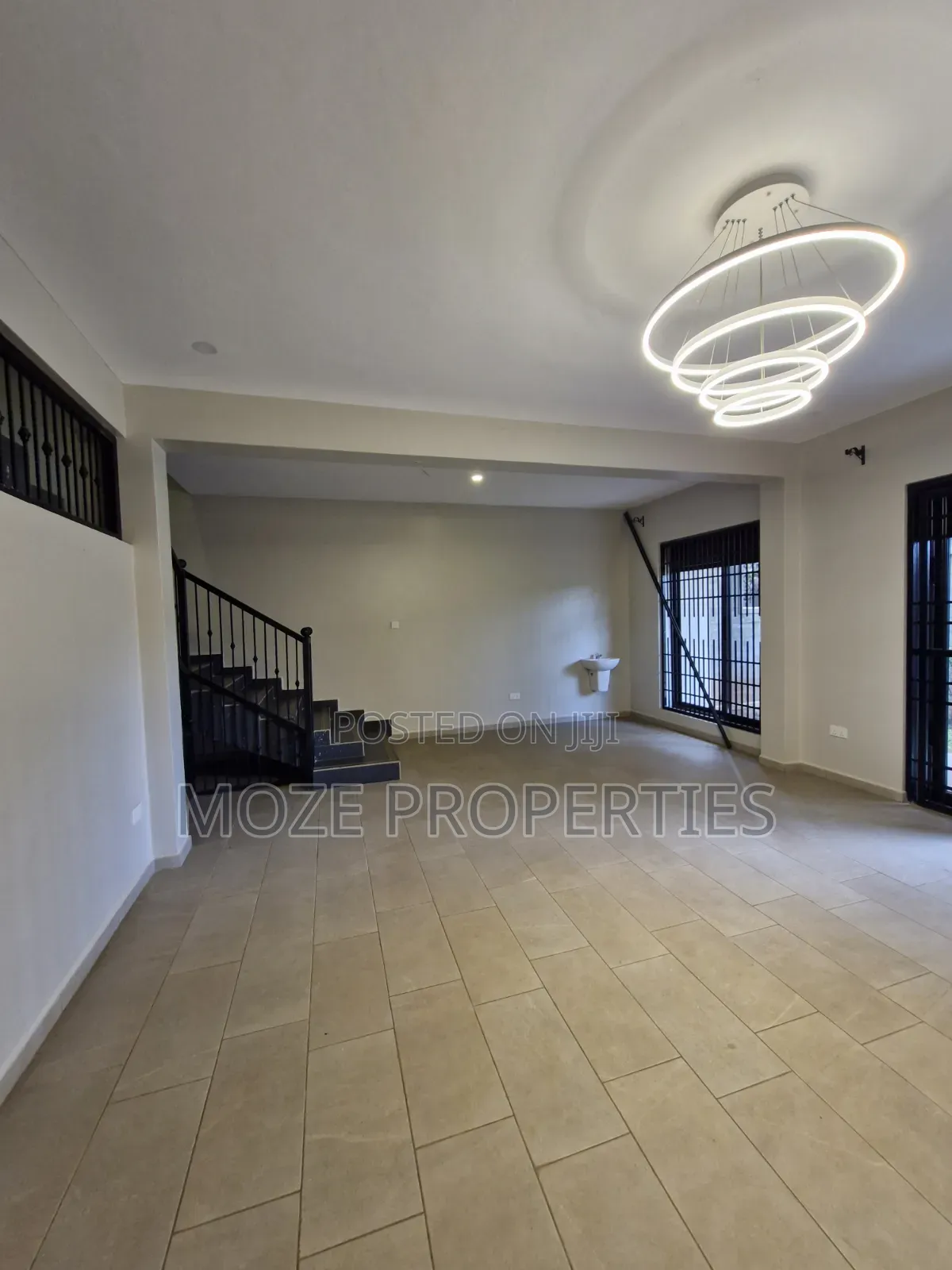 4bdrm Duplex in Kira Mamerito Road., Central Division for rent