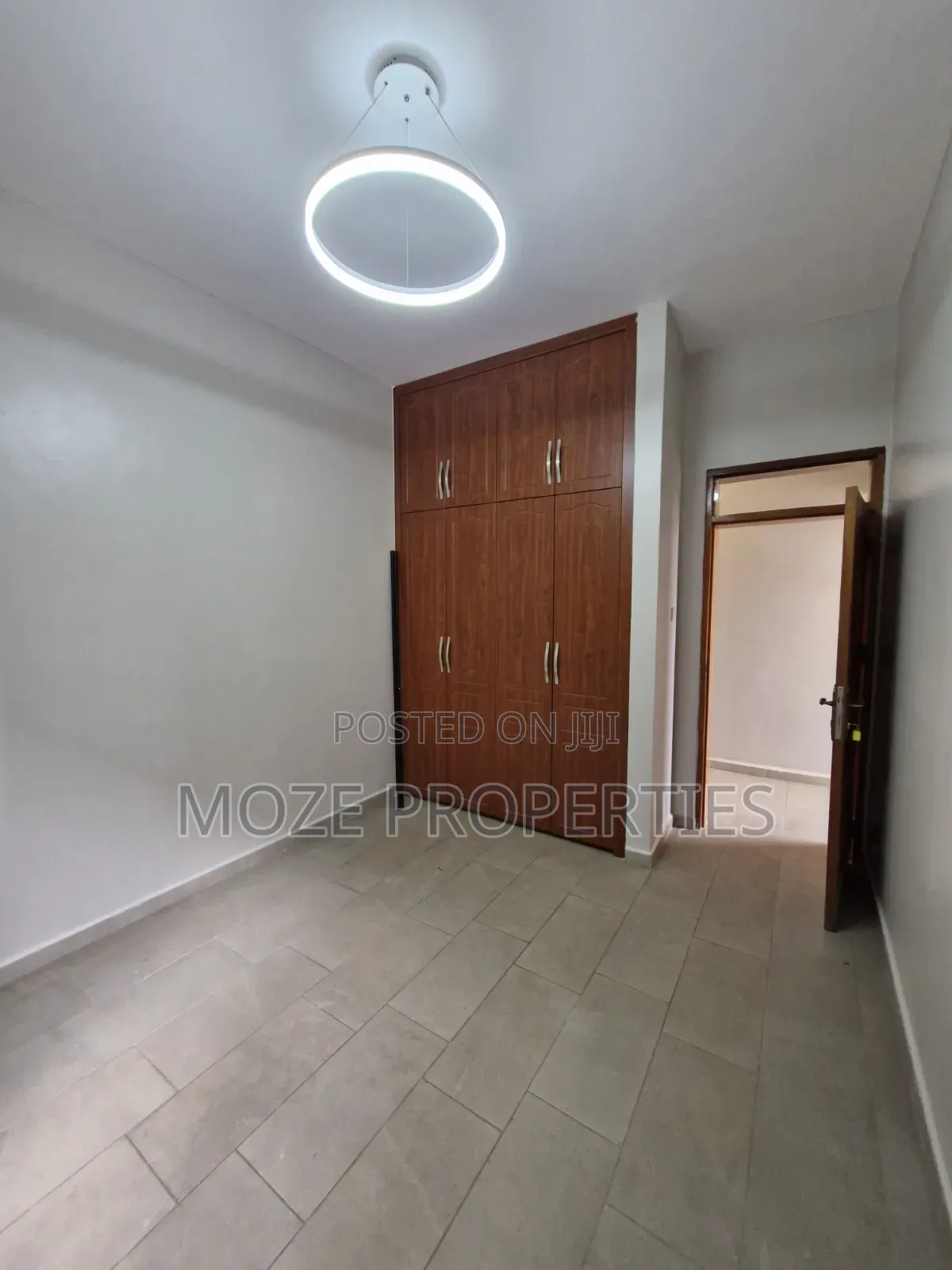 4bdrm Duplex in Kira Mamerito Road., Central Division for rent