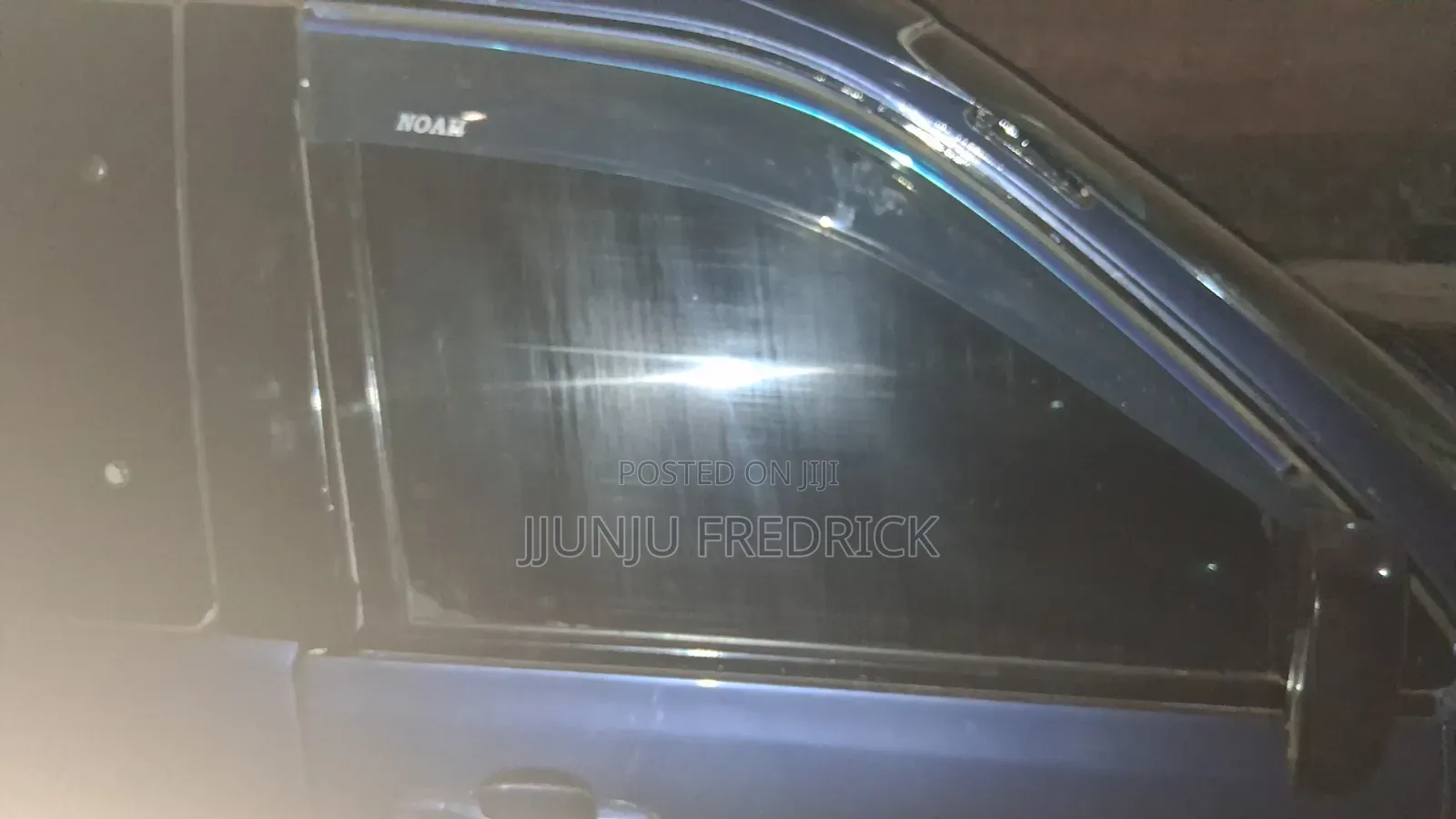 Toyota Noah 2002 Blue