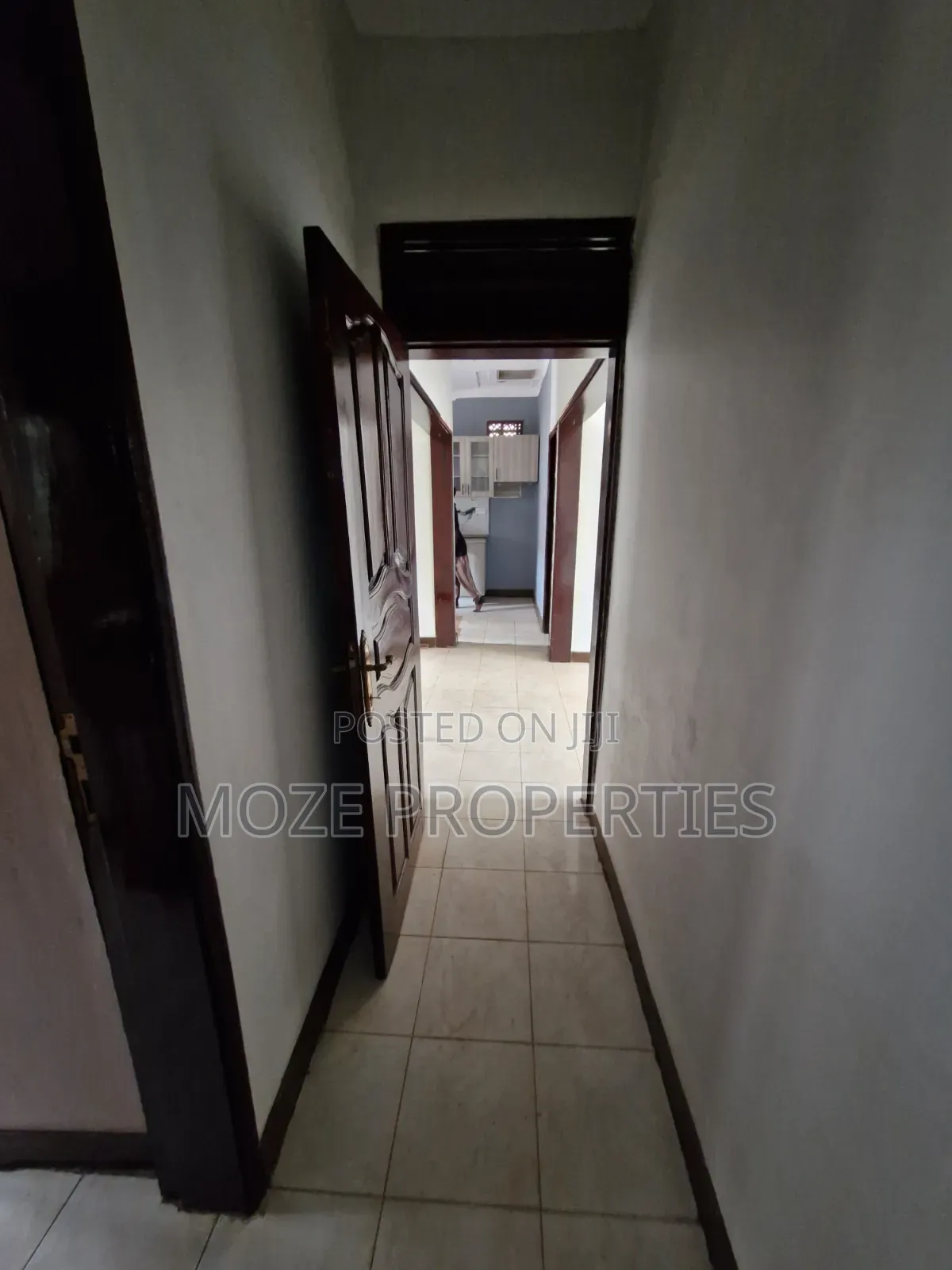 3bdrm Bungalow in Kyaliwajala Center., Central Division for rent