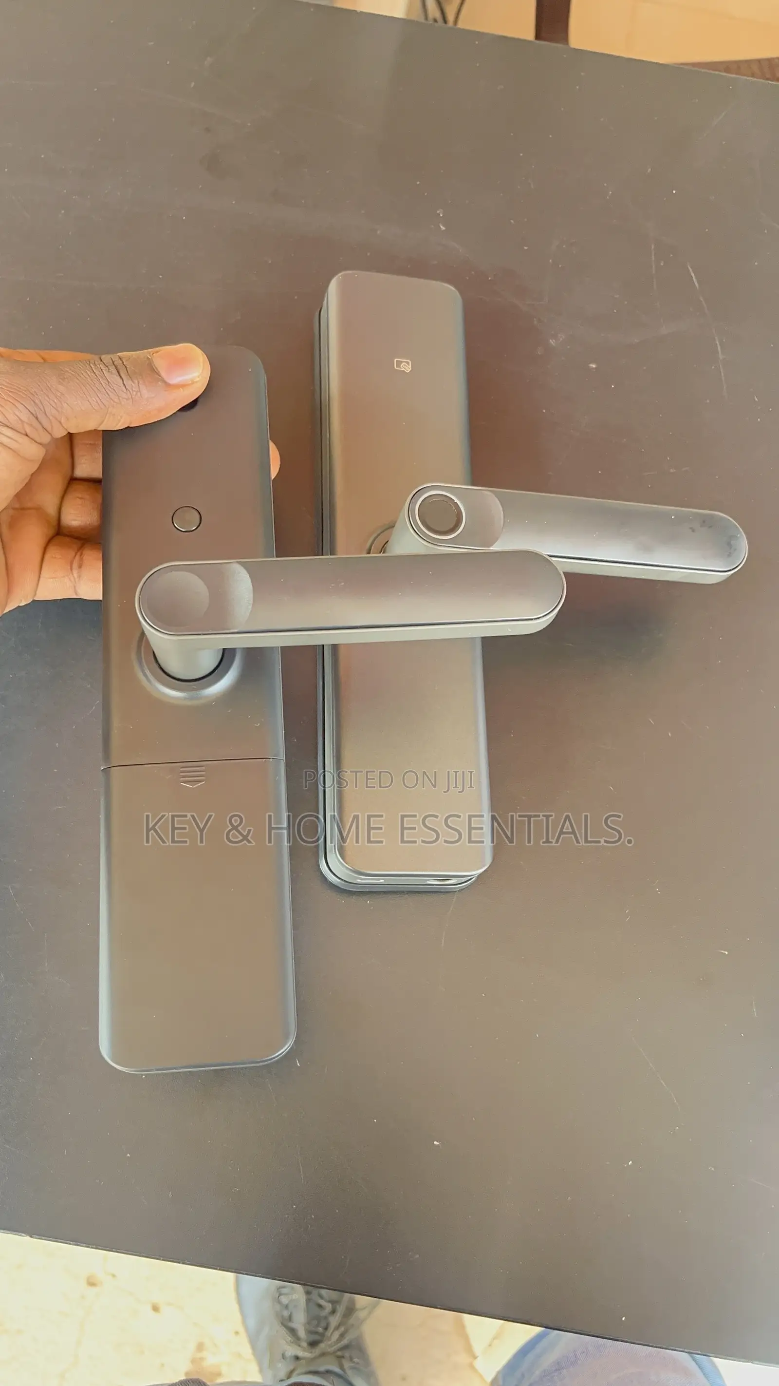 Premium Minimalist Smart Door Lock - Biometric Fingerprint Ic Card