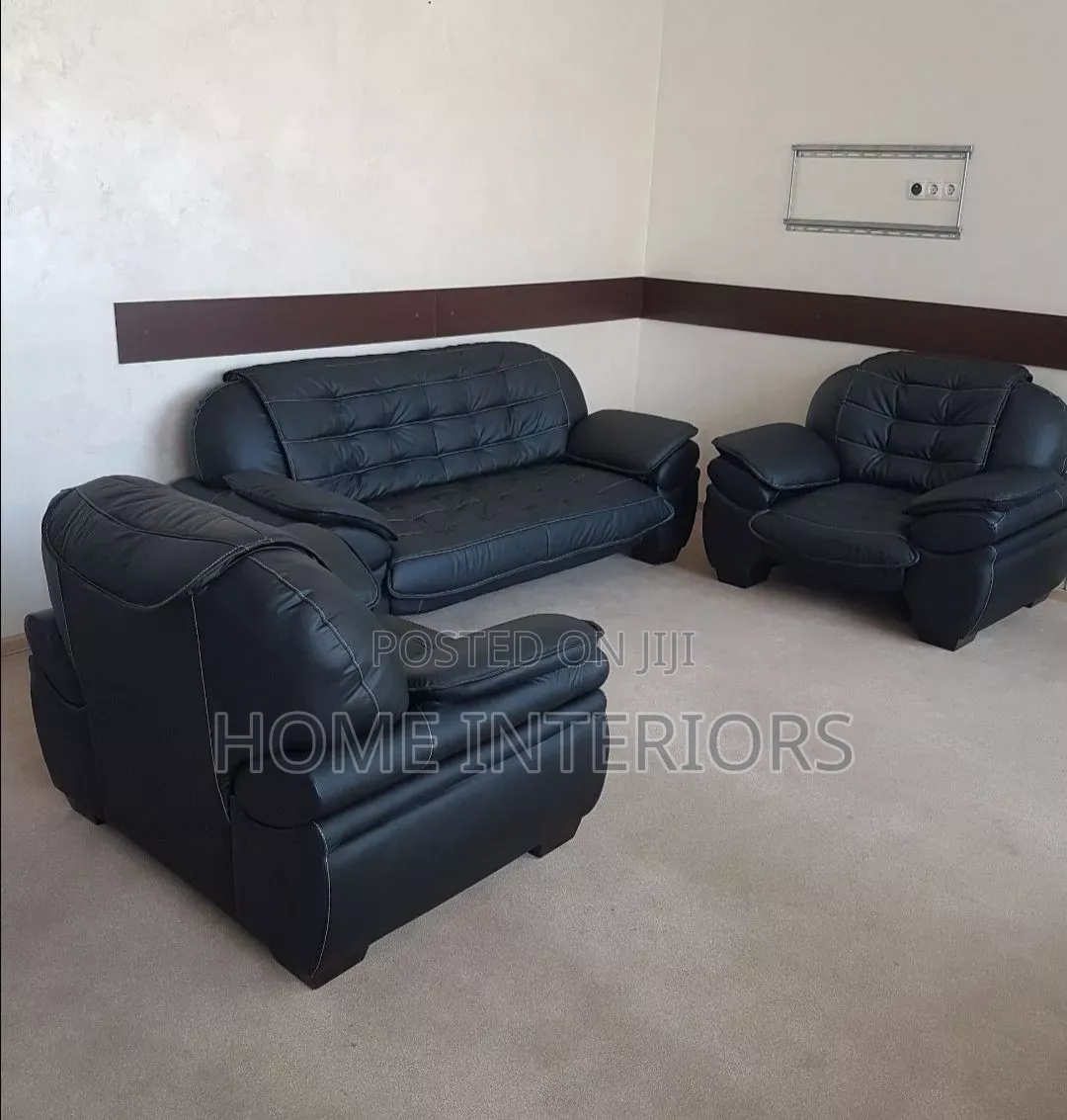 Leather Sofa Set in Black