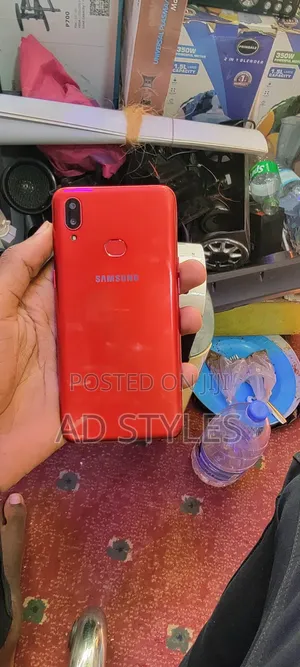 Samsung A10 32 GB Red