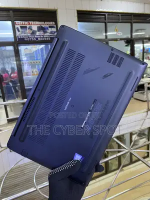 Laptop Dell Latitude 7390 8GB Intel Core i5 SSD 256GB