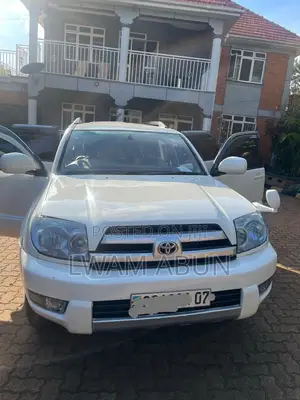 Toyota Hilux Surf 2.7 SSR 2004 White