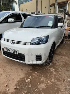 Toyota Corolla Rumion 2010 Pearl
