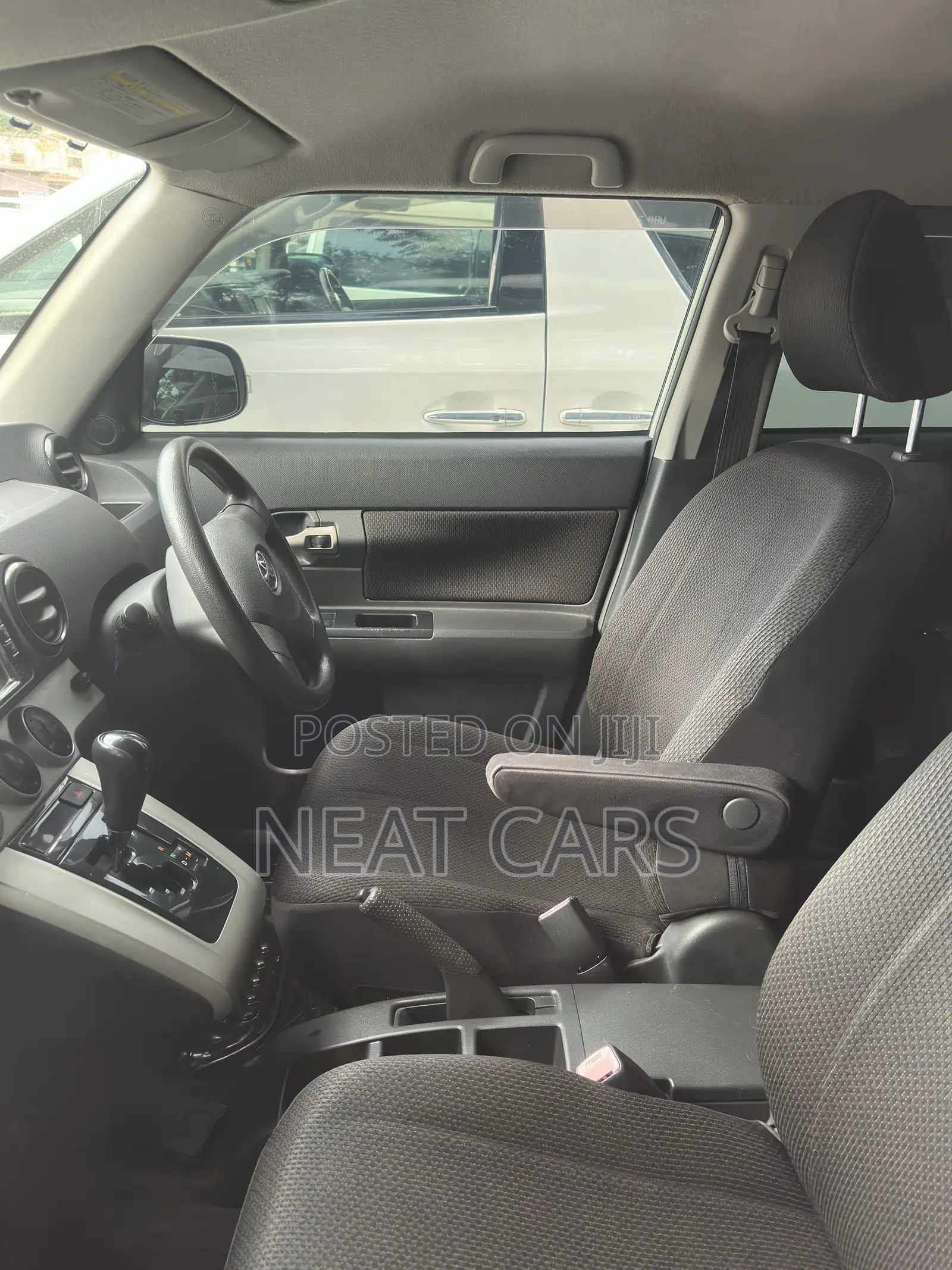 Toyota Corolla Rumion 2010 Pearl