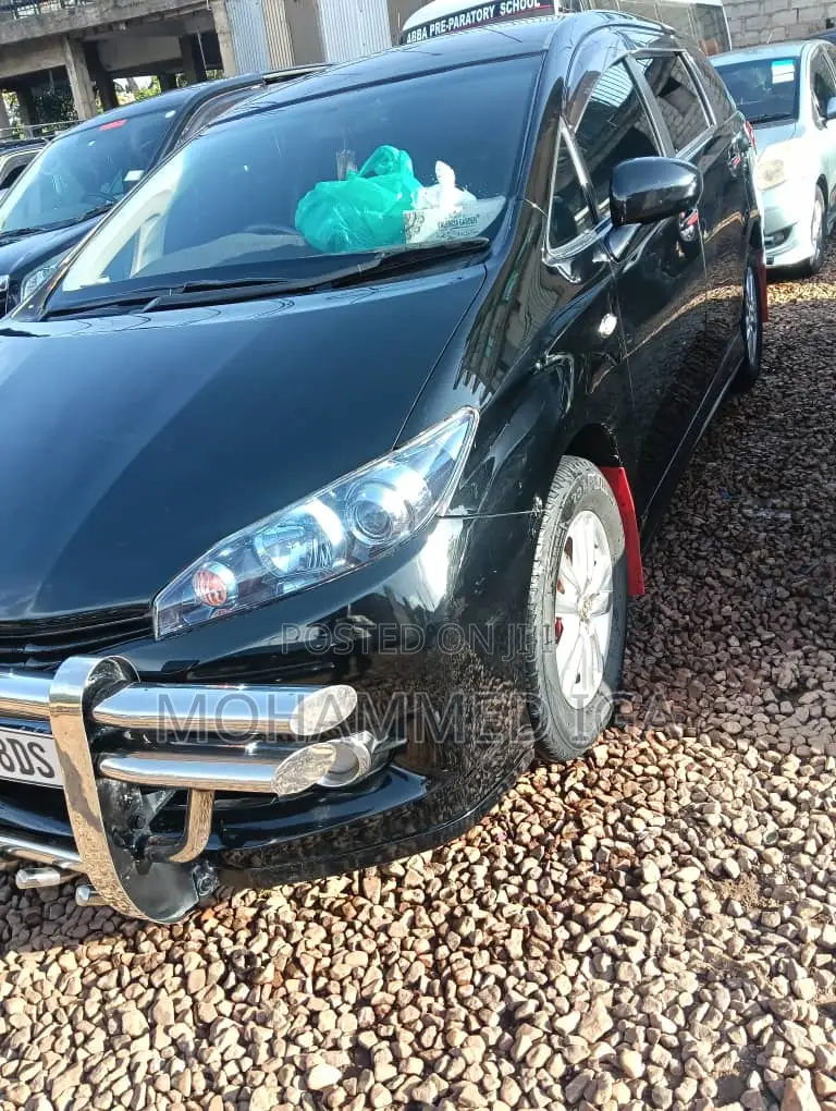 Toyota Wish 2010 Black