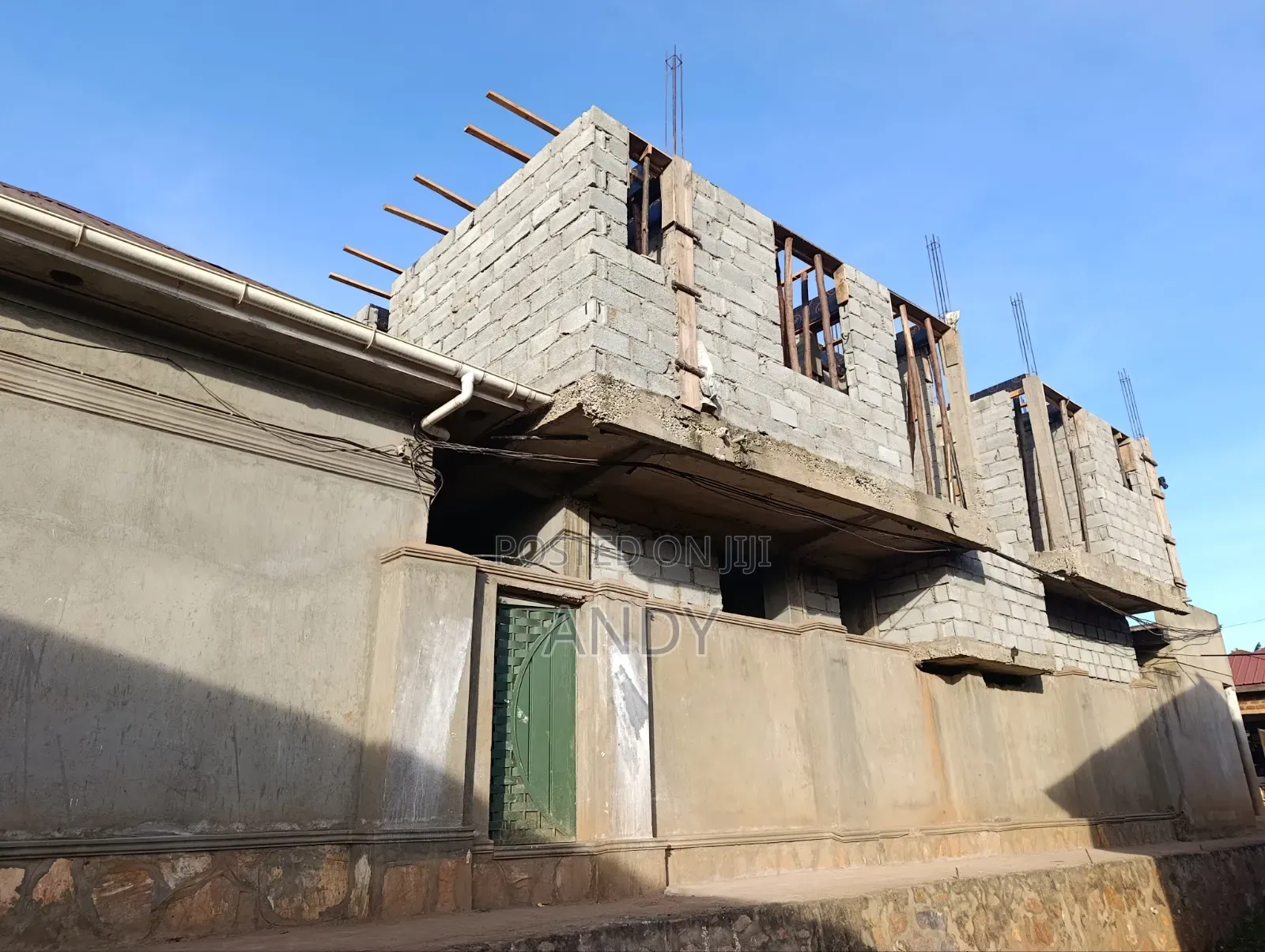 12 Units Storey Shell on Sale Ndejje Lubugumu