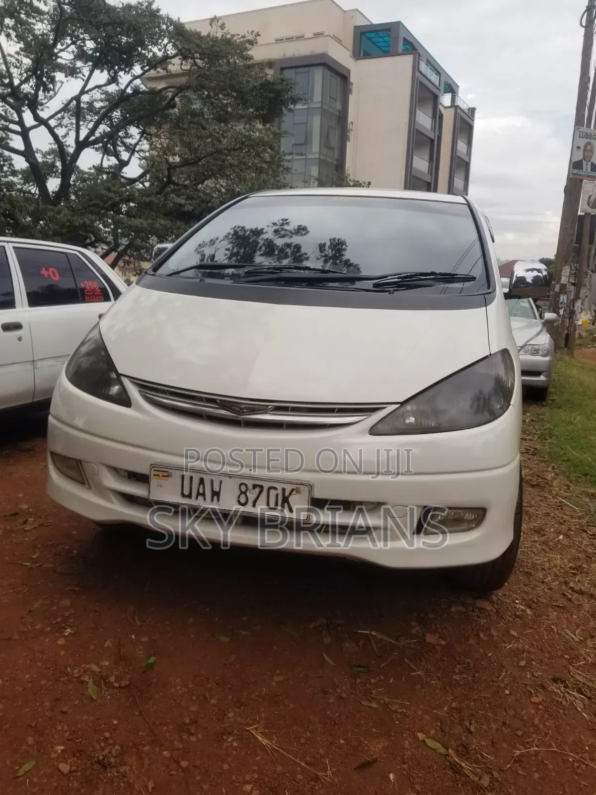 Toyota Estima 2003 White