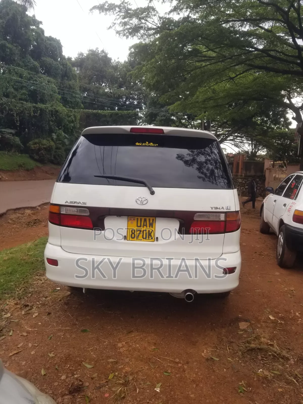 Toyota Estima 2003 White