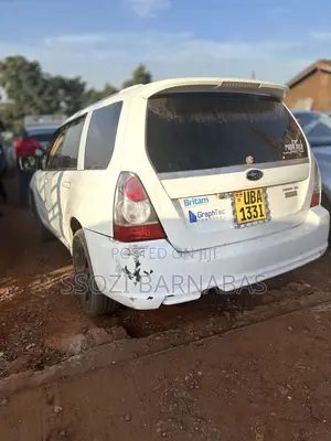 Subaru Forester 2005 White