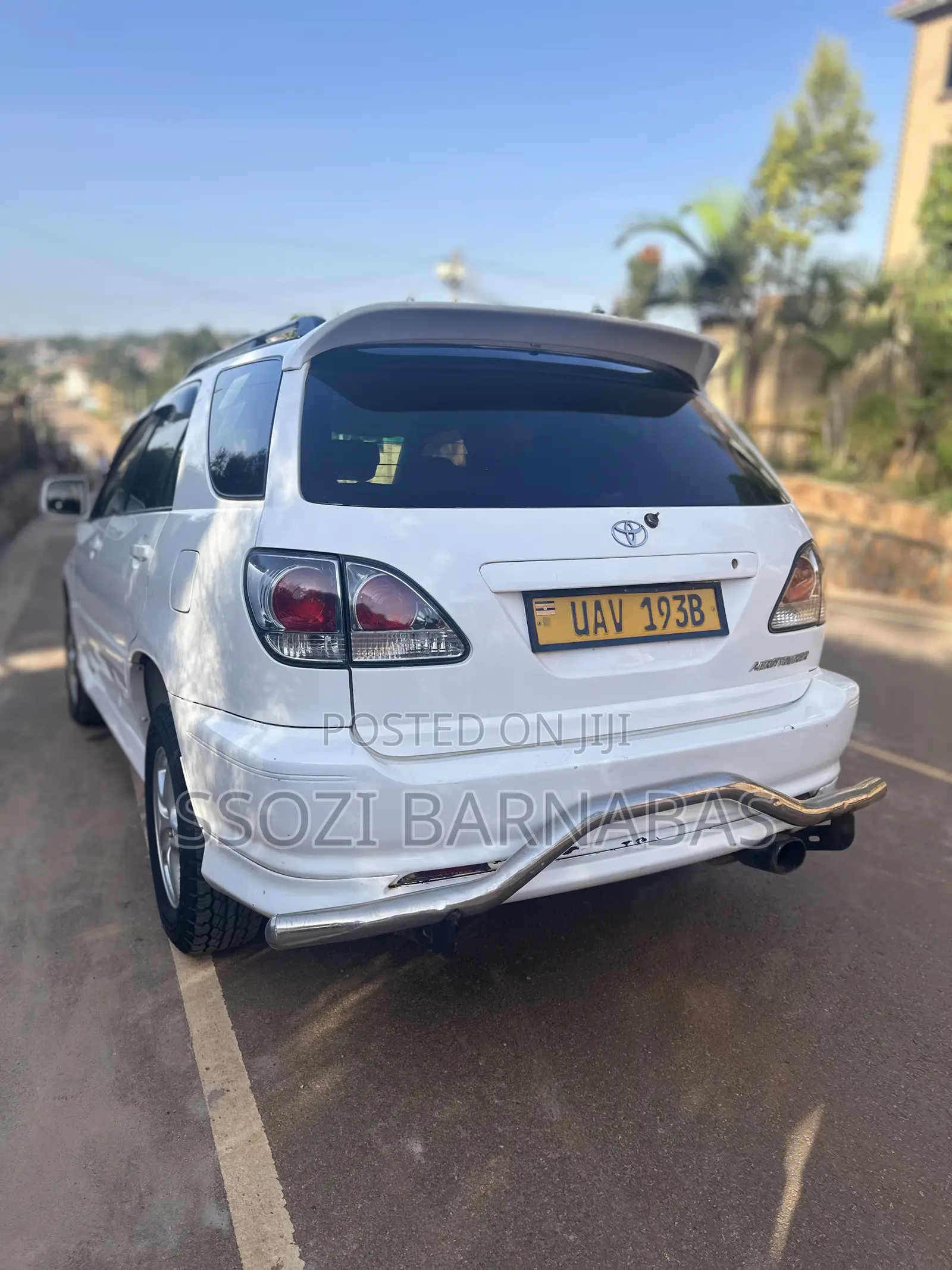 Toyota Harrier 1999 White