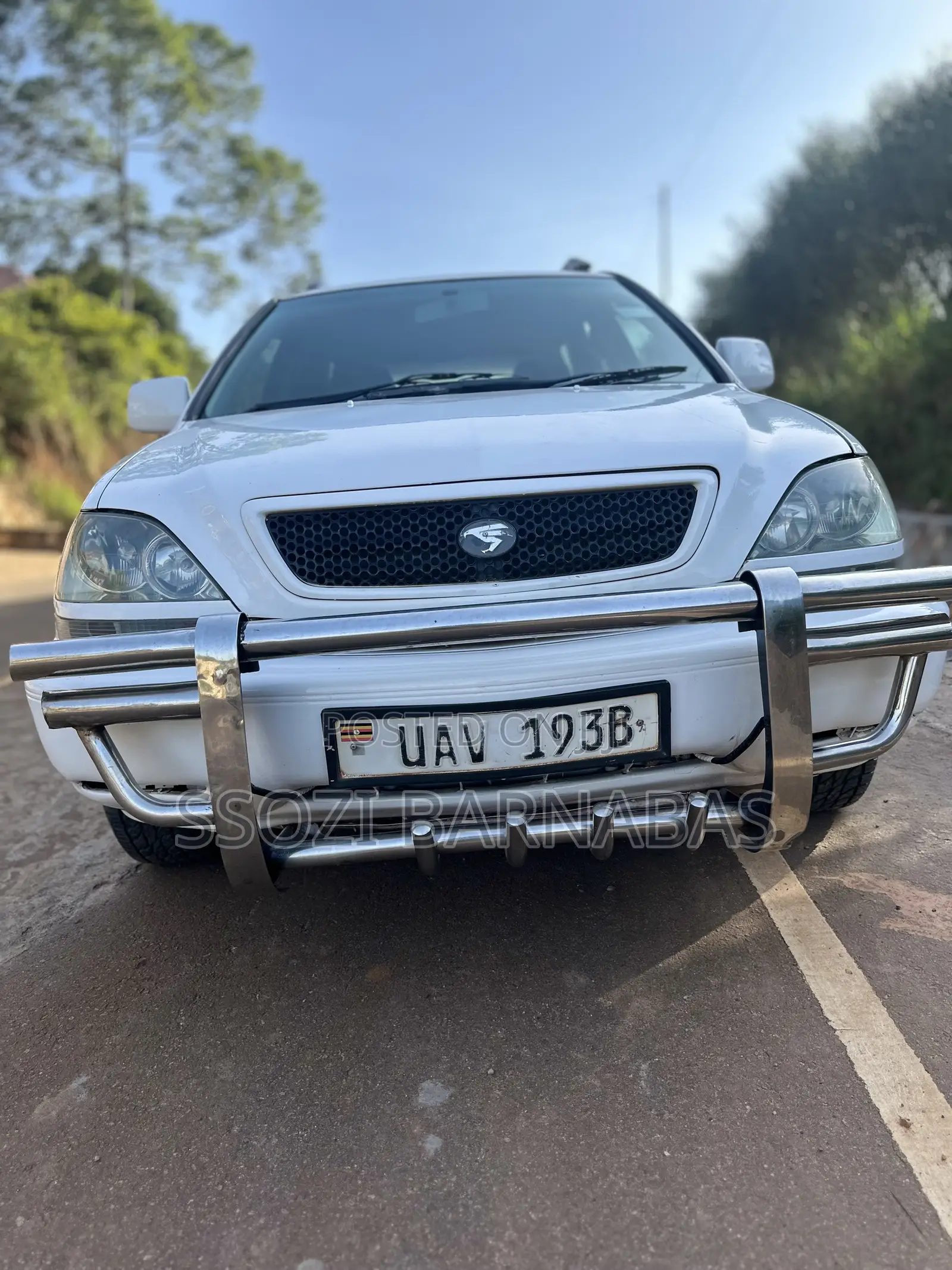 Toyota Harrier 1999 White