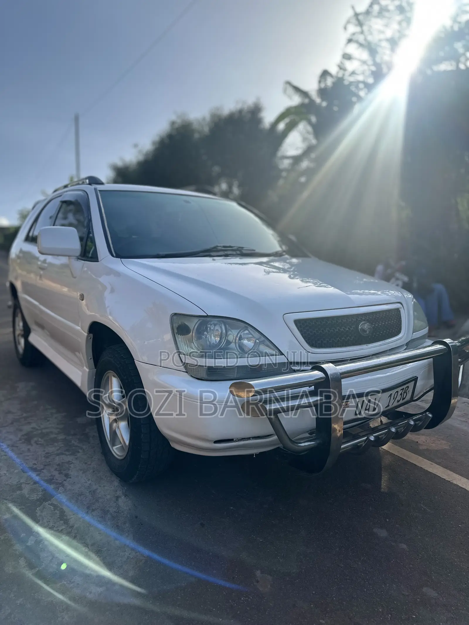 Toyota Harrier 1999 White