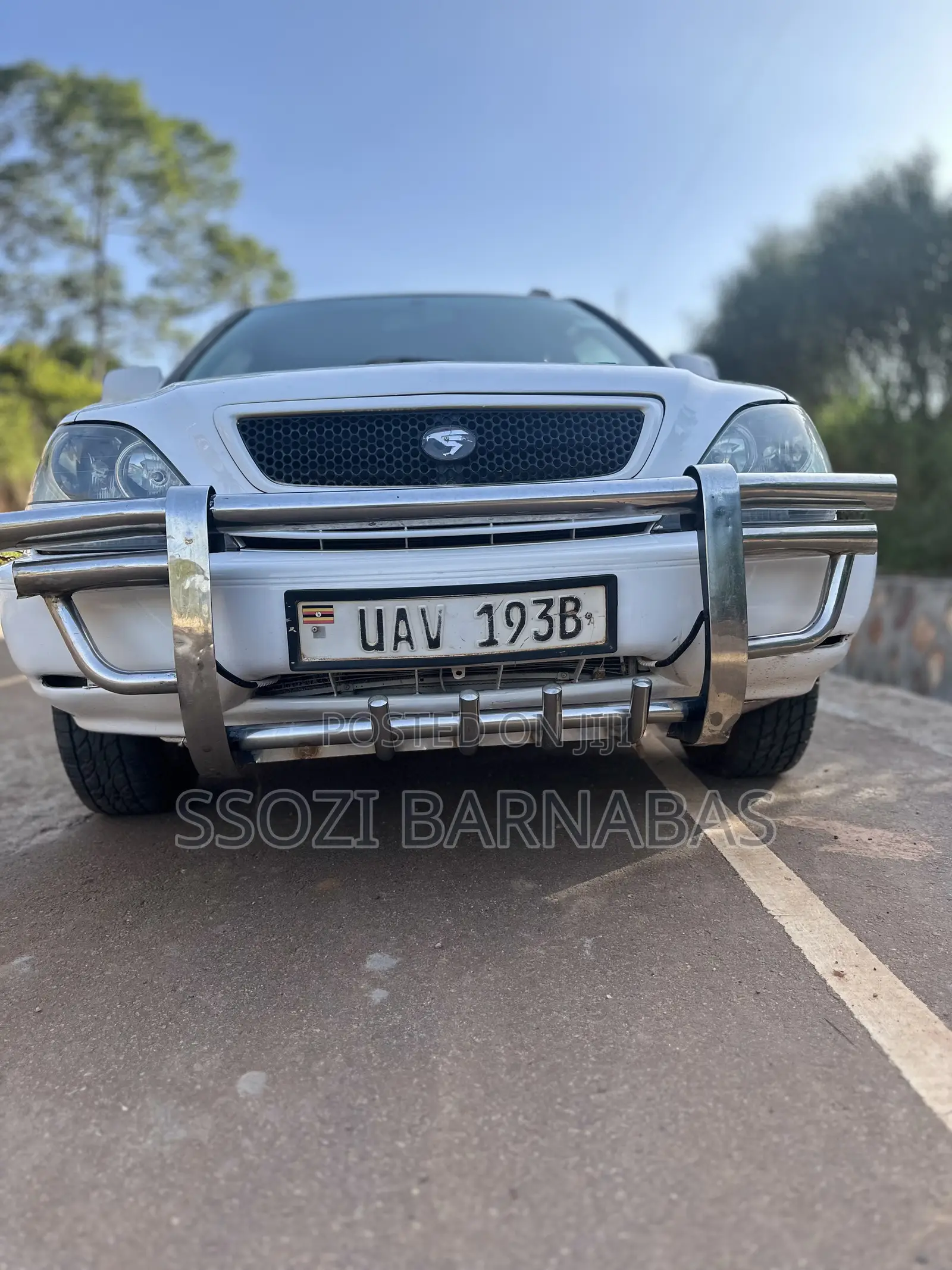 Toyota Harrier 1999 White