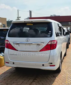 Toyota Alphard 2.4 Petrol AWD 2011 White