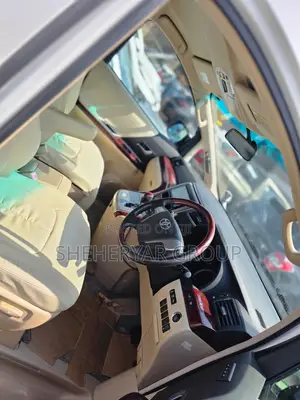 Toyota Alphard 2.4 Petrol AWD 2011 White