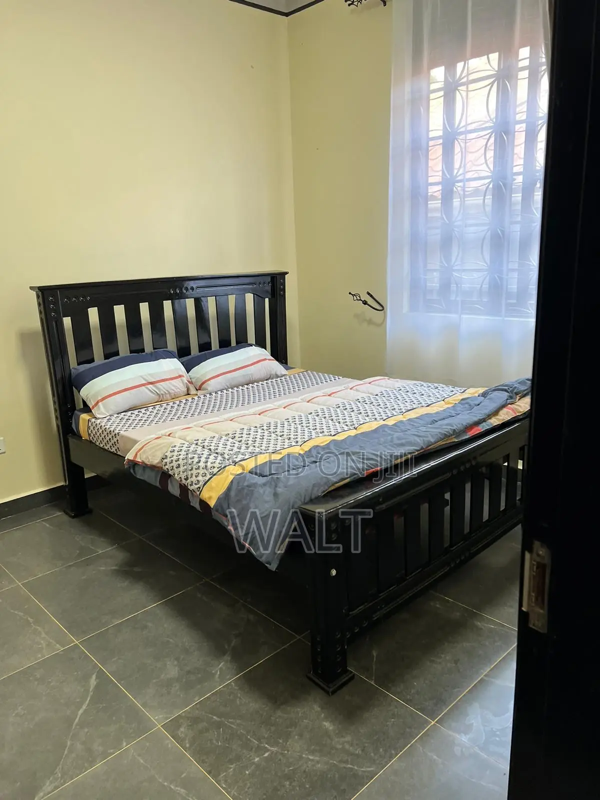 Furnished 9bdrm Mansion in Mbalwa, Central Division for rent