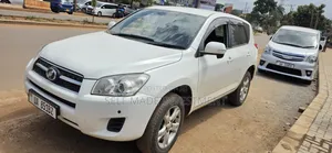 Toyota RAV4 2015 White