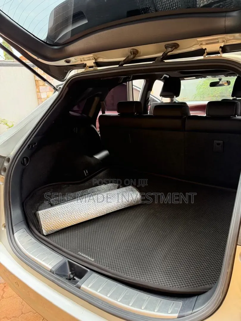 Toyota Harrier 2016 Silver