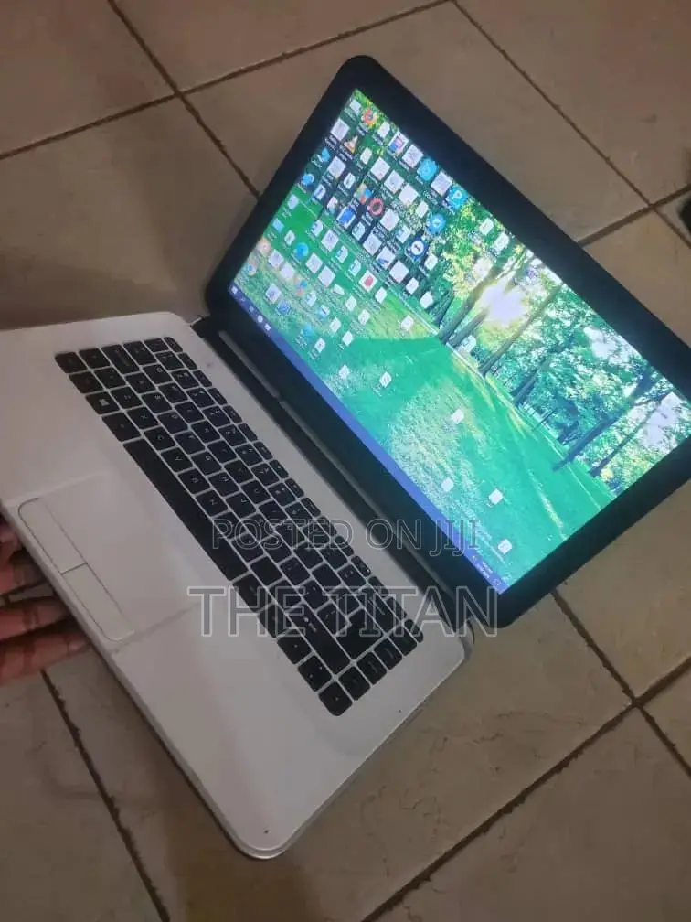 Laptop HP 15 4GB Intel Celeron SSHD (Hybrid) 500GB