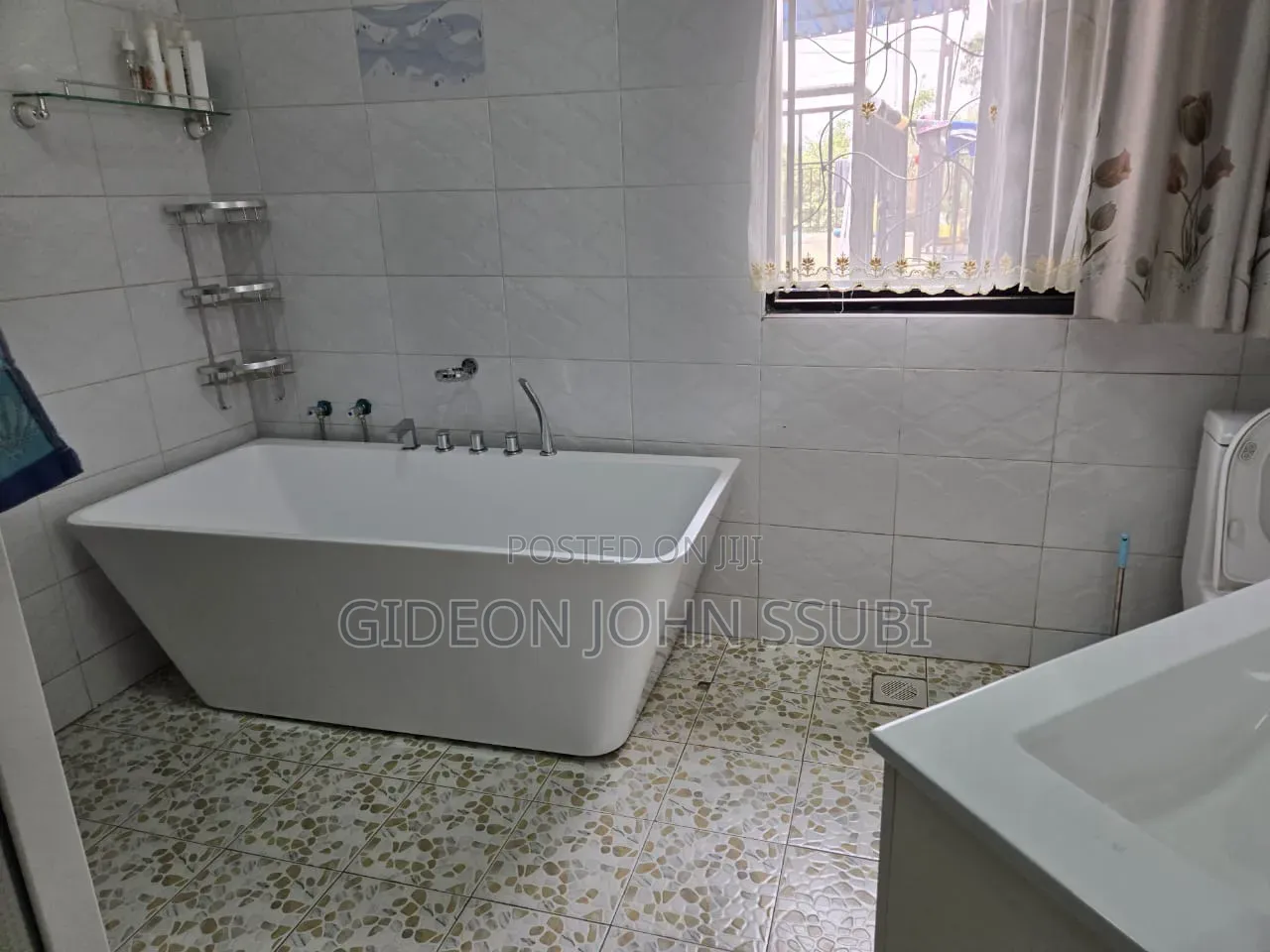 5bdrm Mansion in Ggaba, Makindye for sale