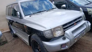 Mitsubishi Pajero 2002 Silver
